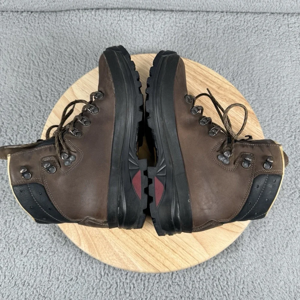 Lowa Baffin Pro Boots Mens 8 Womens 8.5 Narrow Brown Hiking Trekking Backpacking
